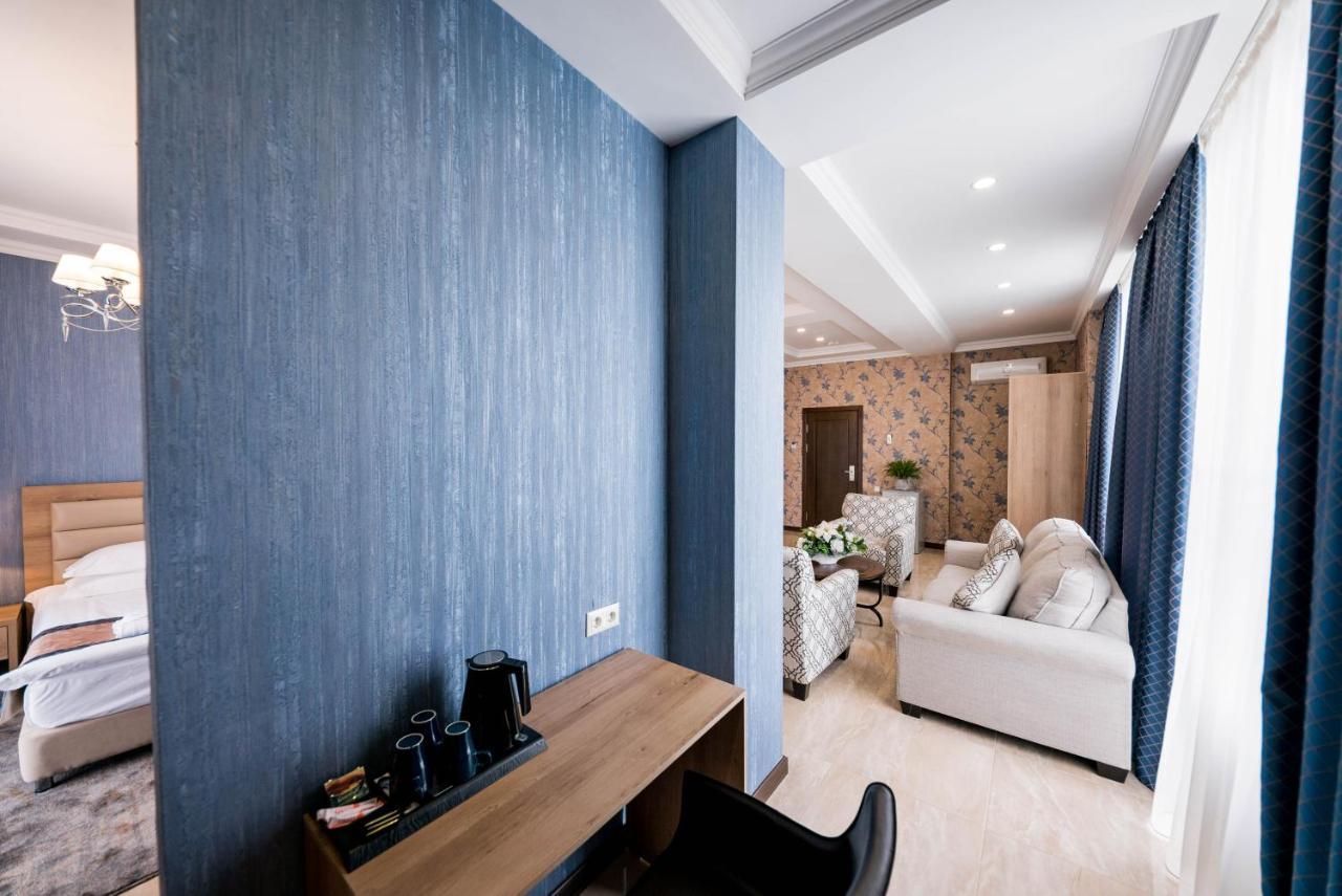Oasis Residence Bishkek Exterior photo